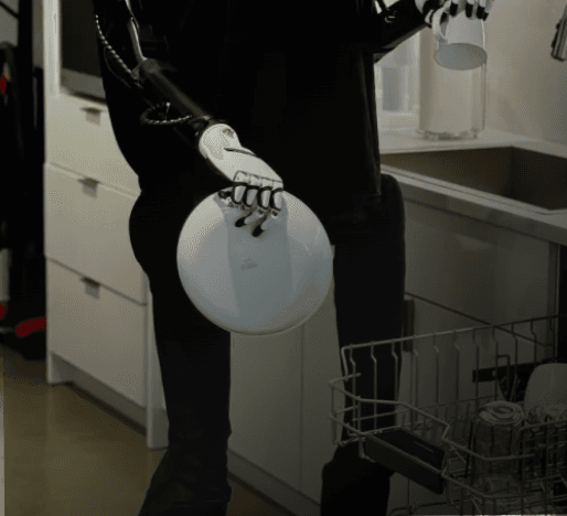 Robot removing Clothes from washing machine